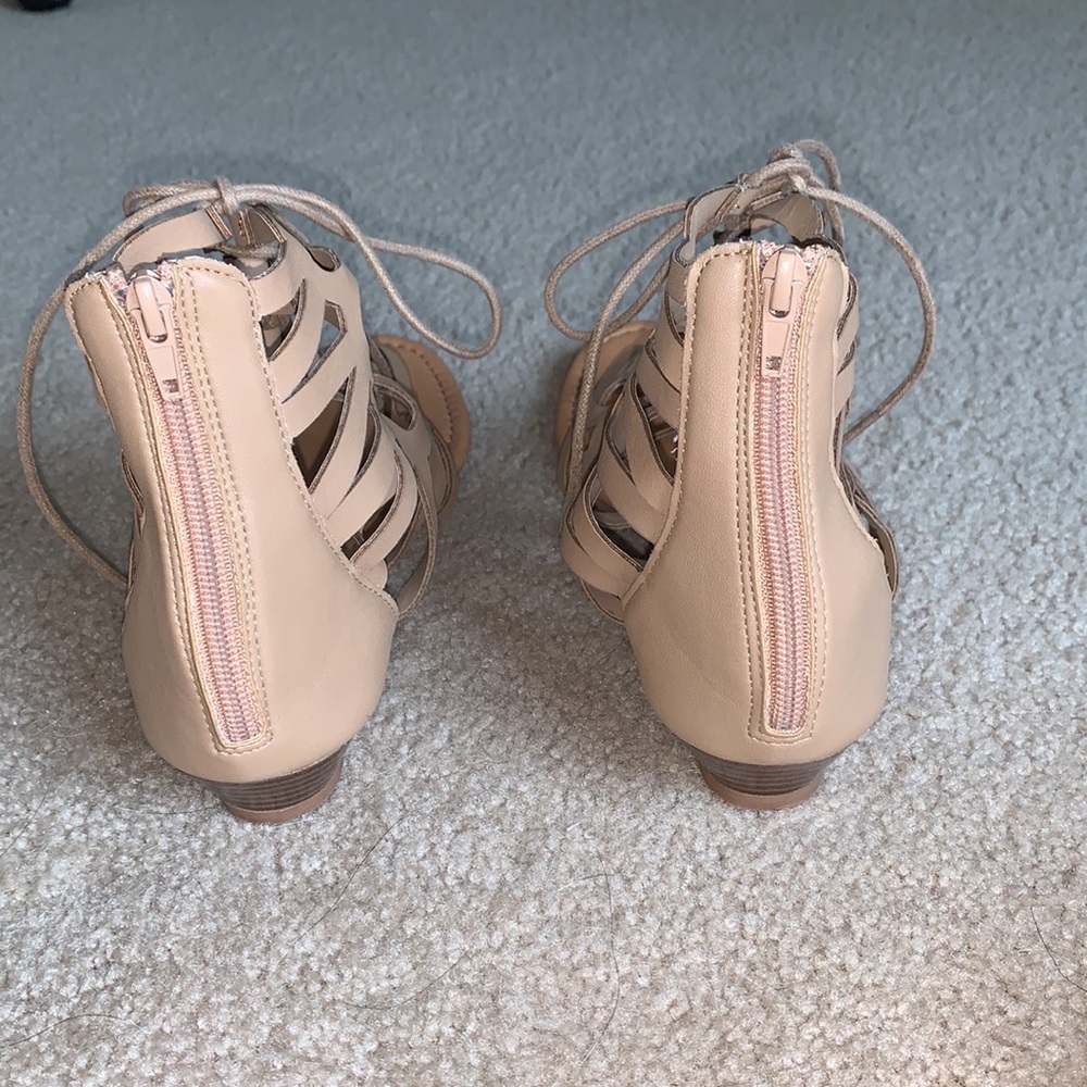 Dream Pairs Sandals - Picture 3 of 5